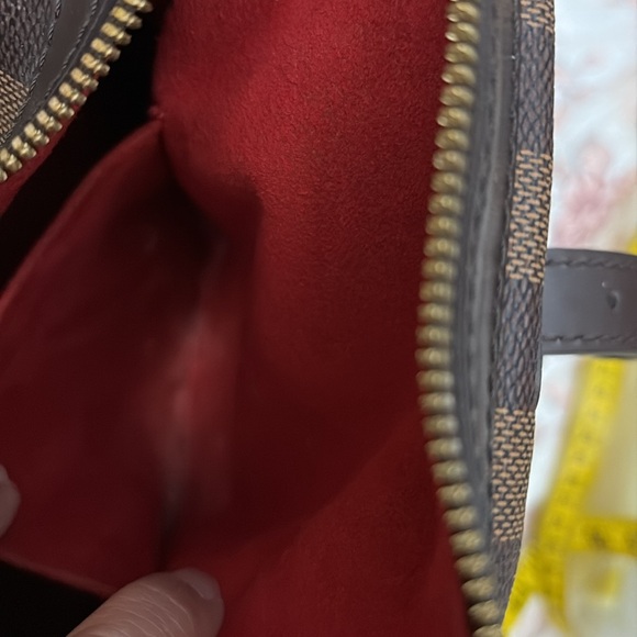 Louis Vuitton Damier Ebene Berkeley Handbag - Picture 14 of 15